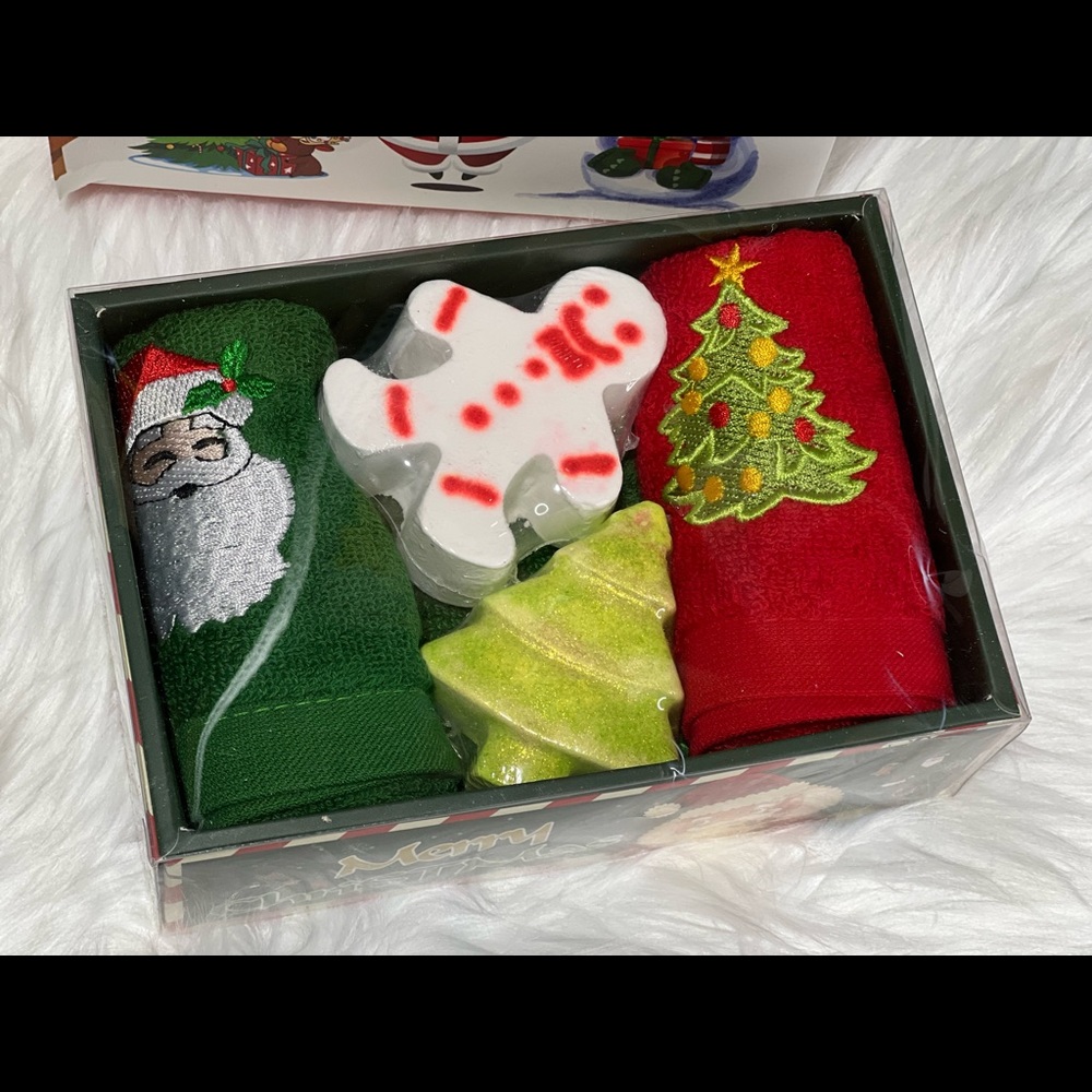 (2 pack) Christmas Hand Towels 12 x 18 inch & Bath Bombs Gift Set -100% Cotton - Picture 7 of 11